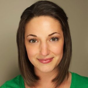 headshot photo of Laura Scaviola